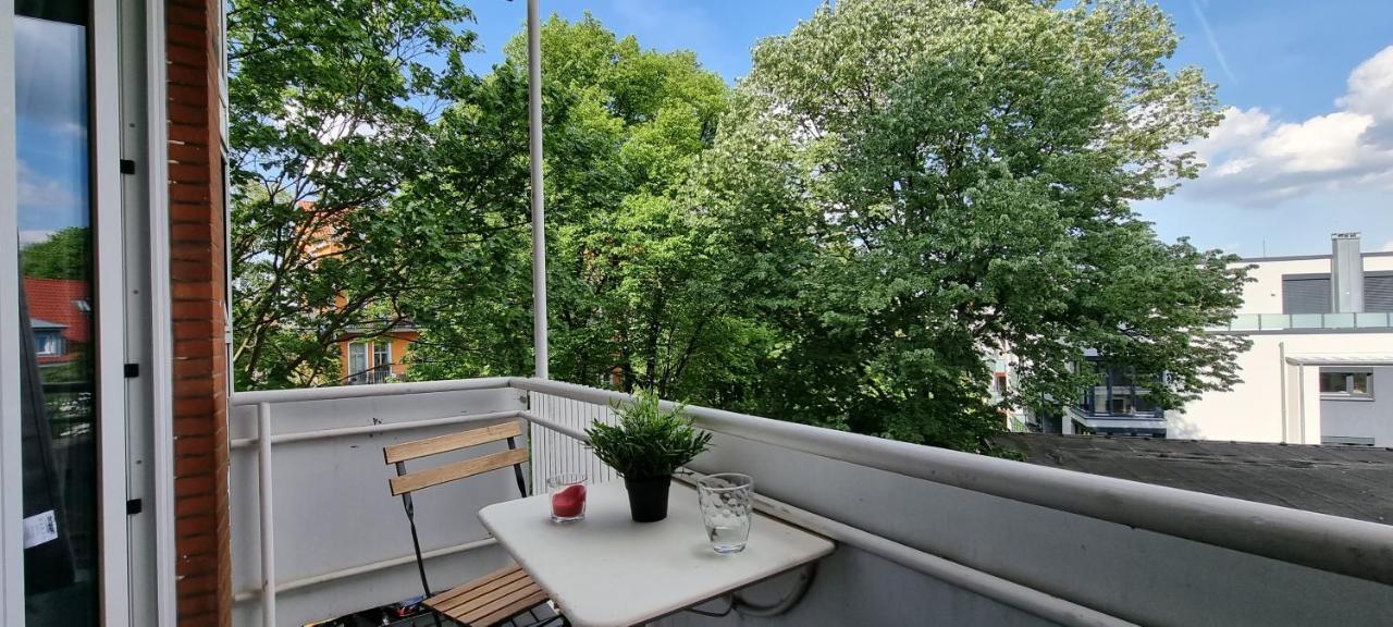 Black&White Designer Business Apartment Fuer 4 Mit Kueche+5G Wlan+Netflix Nahe Der City Appartement