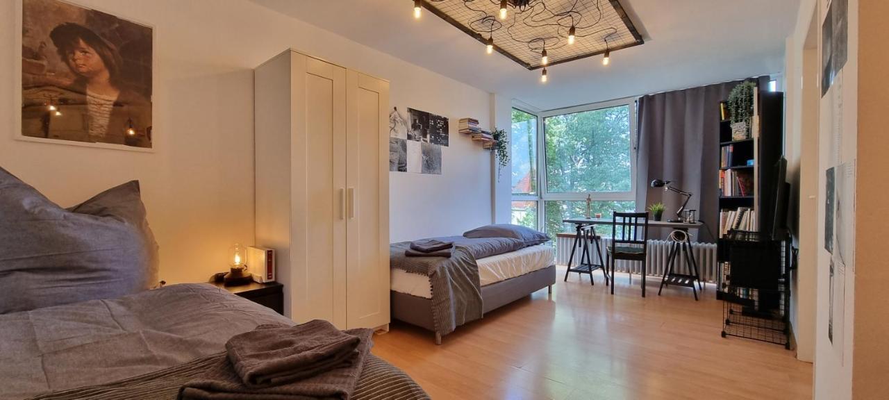 Black&White Designer Business Apartment Fuer 4 Mit Kueche+5G Wlan+Netflix Nahe Der City *